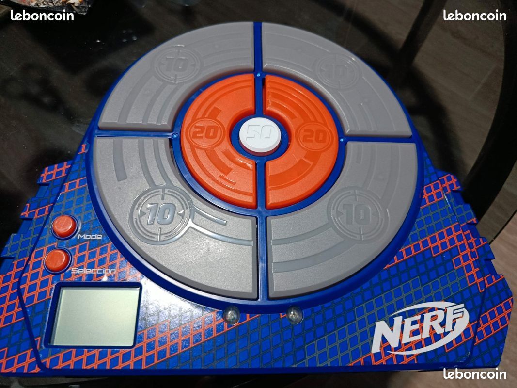 Nerf – Cible Numérique Dynamique – Retourne Les Côtés En Touchant – Solo/Multijoueur – Effets Son/Lumière – Piles 3x1.5V