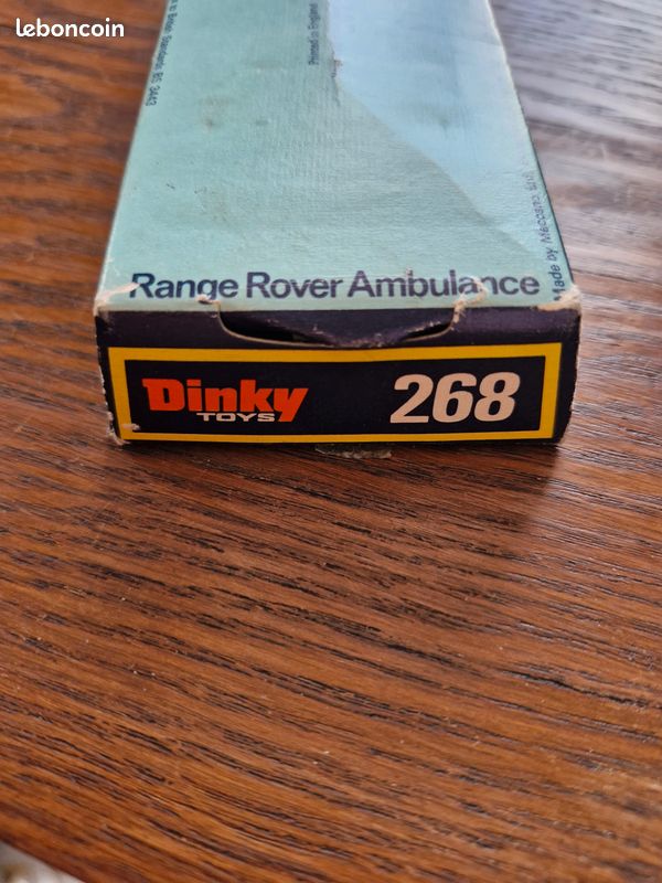 DINKY TOYS Range Rover Ambulance Avec Brancard 268