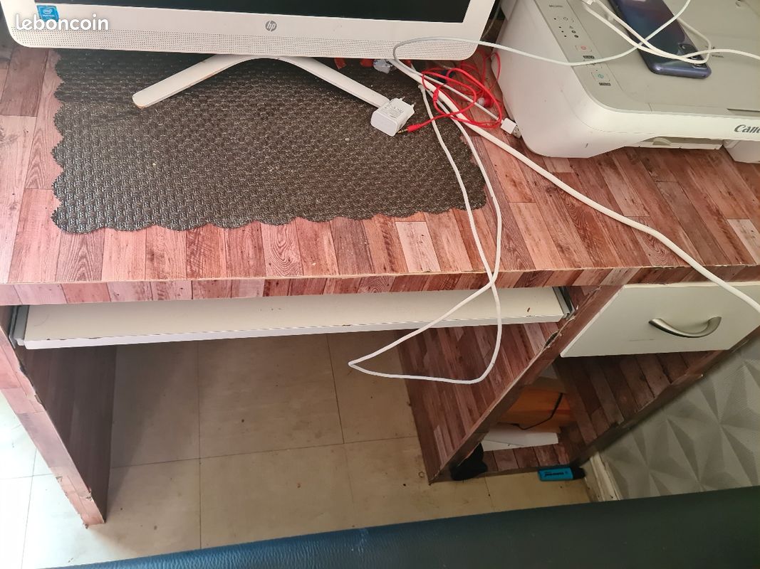 Bureau pour enfant ou ordinateur (image 2)