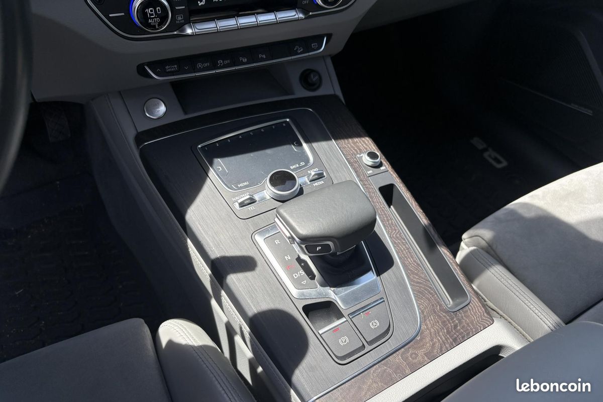 Audi q5 2.0 40 tdi 190 design luxe quattro s-tronic bva1 (image 10)