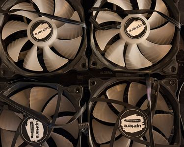 Lot De 3 Ventilateurs PC RGB UpHERE – 120 Mm, Fonctionnement Correct, Occasion