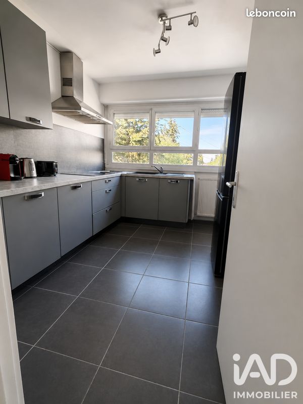 Appartement 4 pièces 71 m² · à Pontoise · 71 m² · 200 000 €