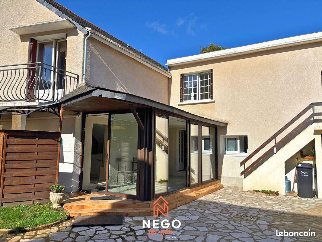 Maison 6 pièces 106 m² · aux Hauts-d'Anjou · 106 m² · 222 600 €