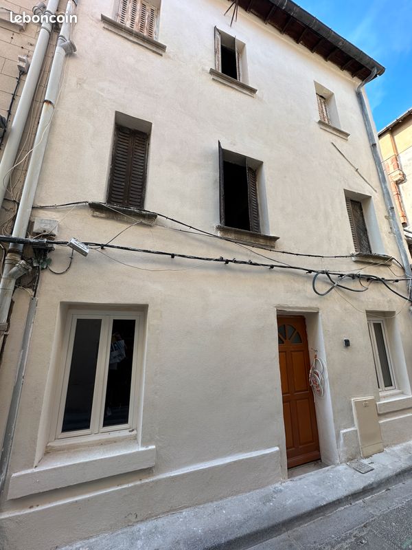Immeuble 6 pièces 95 m² · à Avignon · 95 m² · 215 000 €