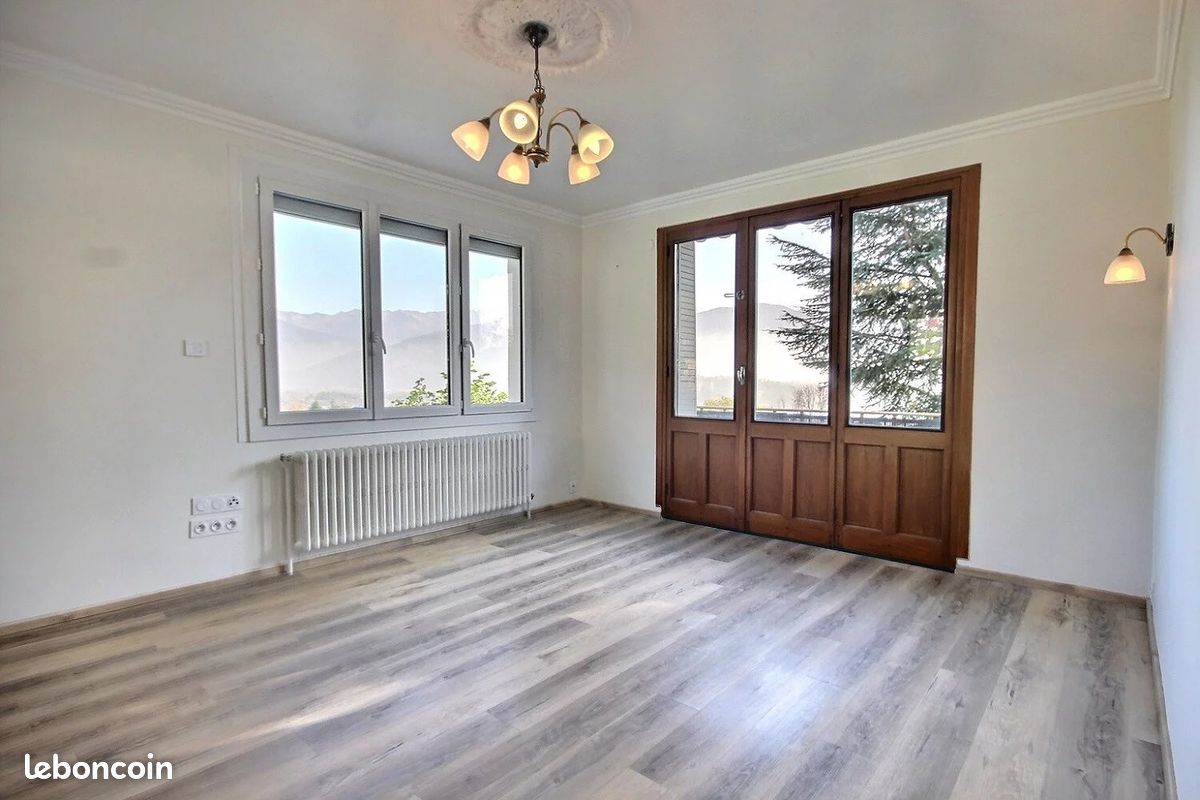 Appartement 4 pièces 77 m² · à Saint-Pierre-d'Albigny · 77 m² · 980 €/mois