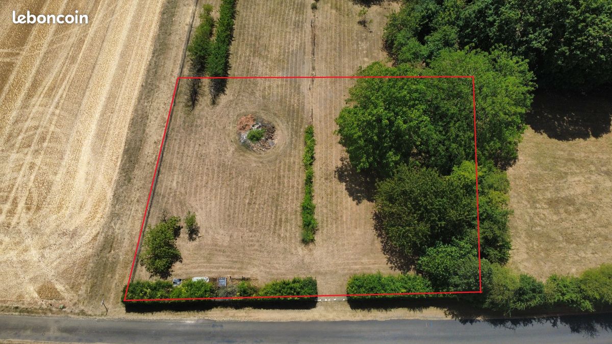 Terrain constructible · à Chaunay · 15 000 €