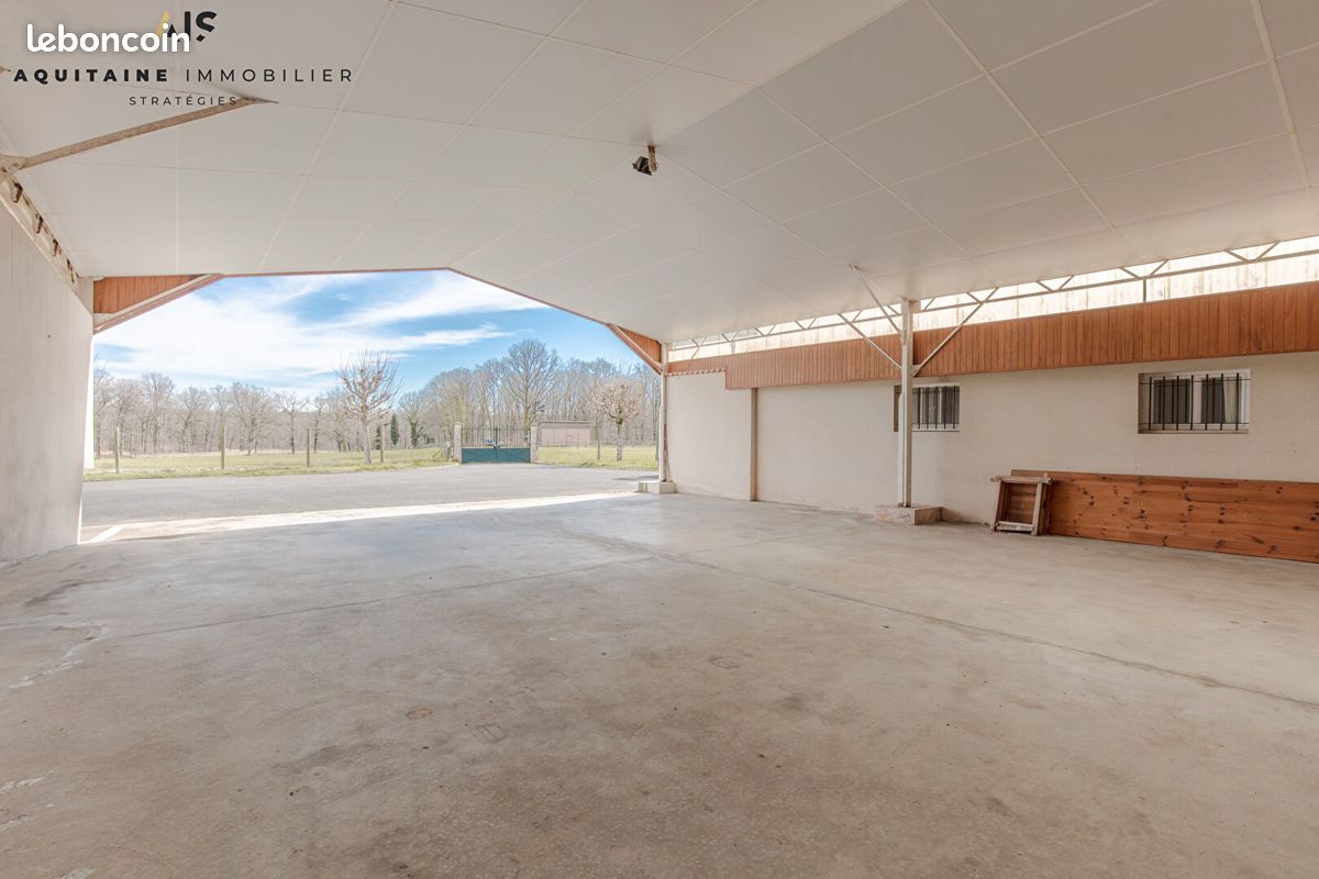 Maison 6 pièces 385 m² - Confolens 16500 (image principale 9)
