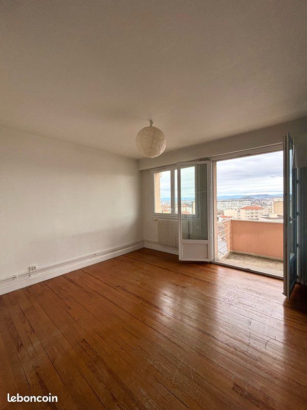Parking 2 pièces 46 m² · à Clermont-Ferrand · 46 m² · 610 €