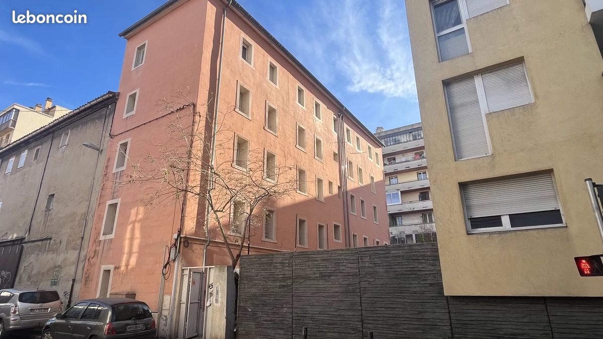 Local commercial 25 pièces 465 m² · à Marseille · 465 m² · 850 000 €