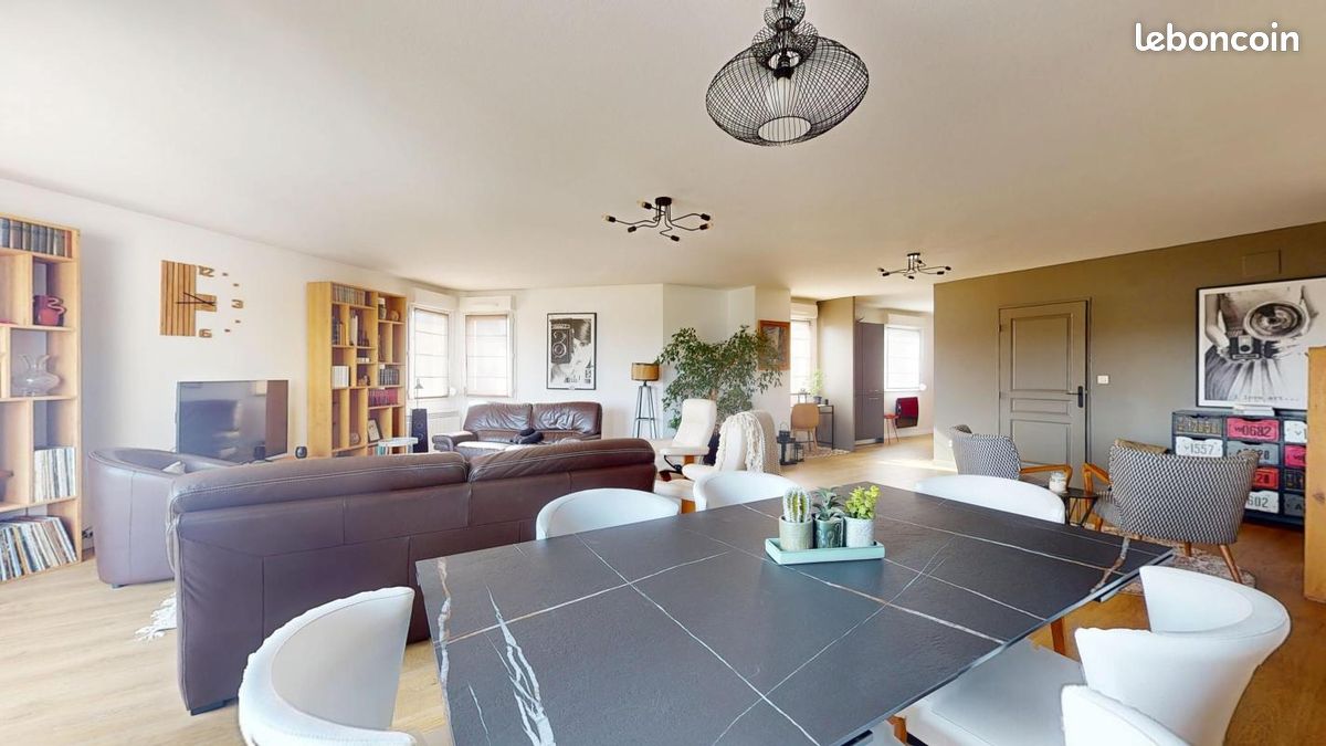 Appartement 4 pièces 135 m² · à Villefranche-sur-Saône · 135 m² · 420 000 €