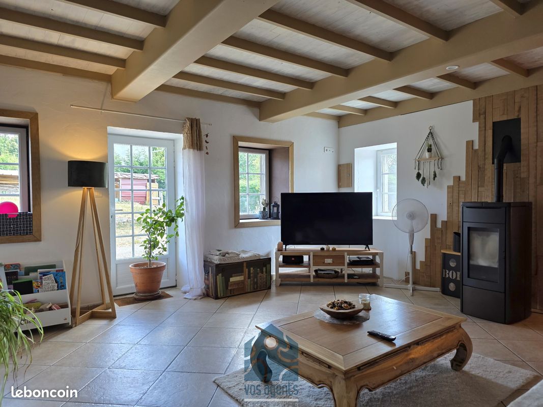Maison 6 pièces 153 m² · à Saint-Georges-de-Mons · 153 m² · 189 900 €