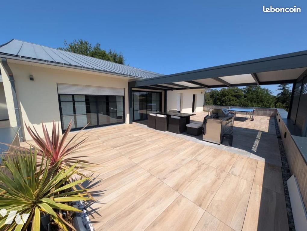 Maison 6 pièces 186 m² · à Pleumeur-Bodou · 186 m² · 698 500 €