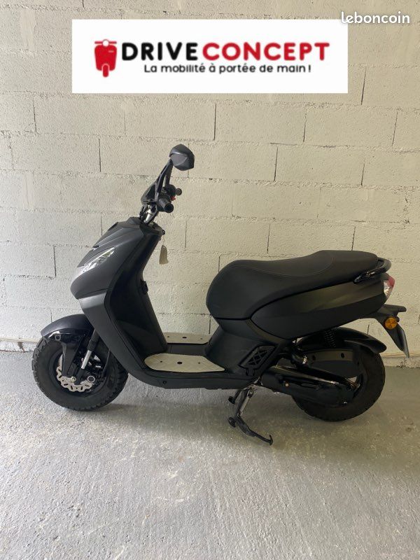 Streetzone 50cc Peugeot Streetzone 50 Scooter Peugeot STREET ZONE