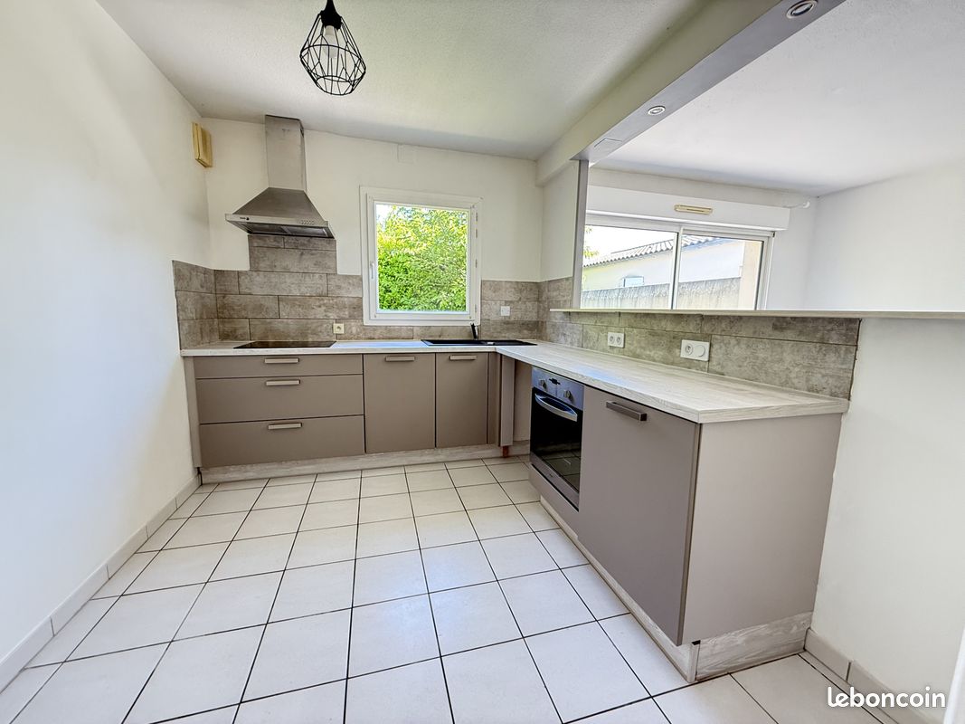 Maison 4 pièces 79 m² · à Échillais · 79 m² · 905 €/mois