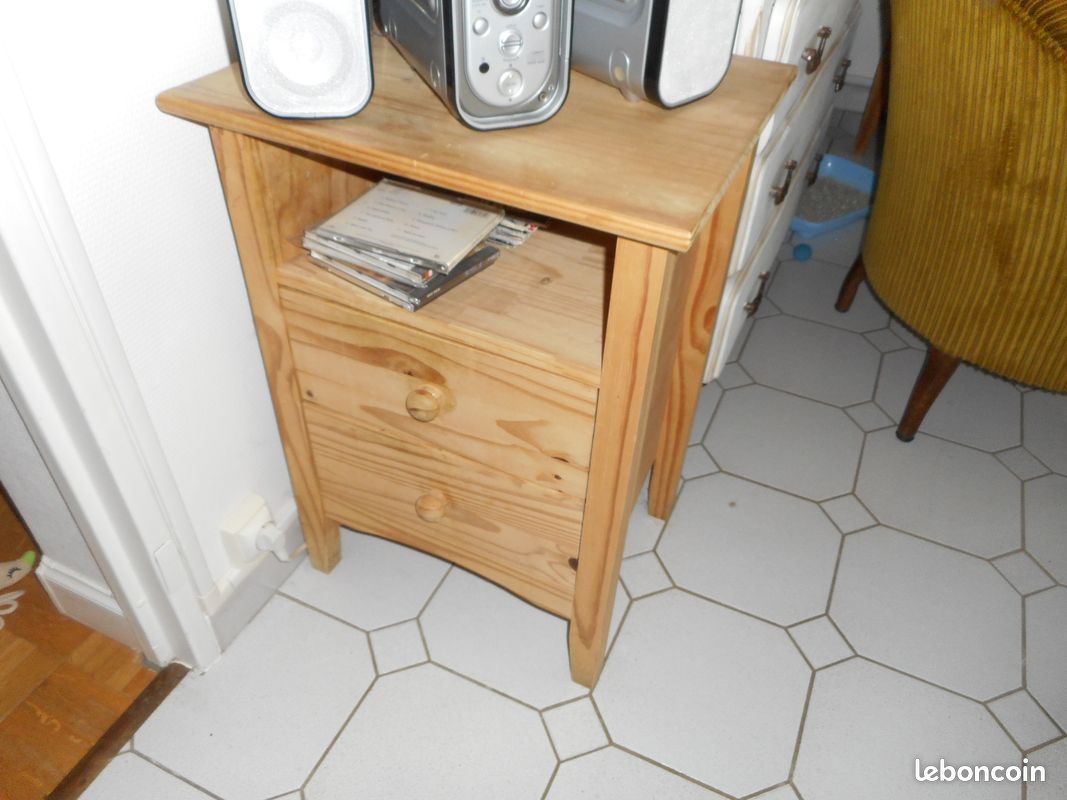 Table de chevet en pin naturel (image 2)