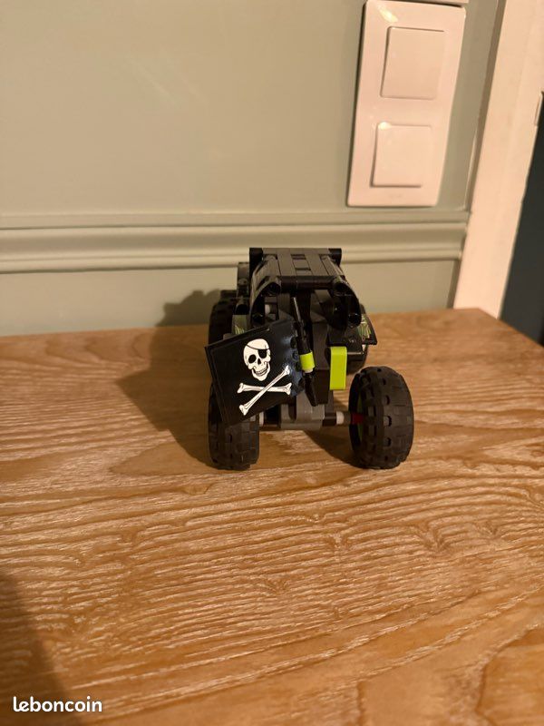 LEGO 42118 Technic Monster Jam Grave Digger (image 4)