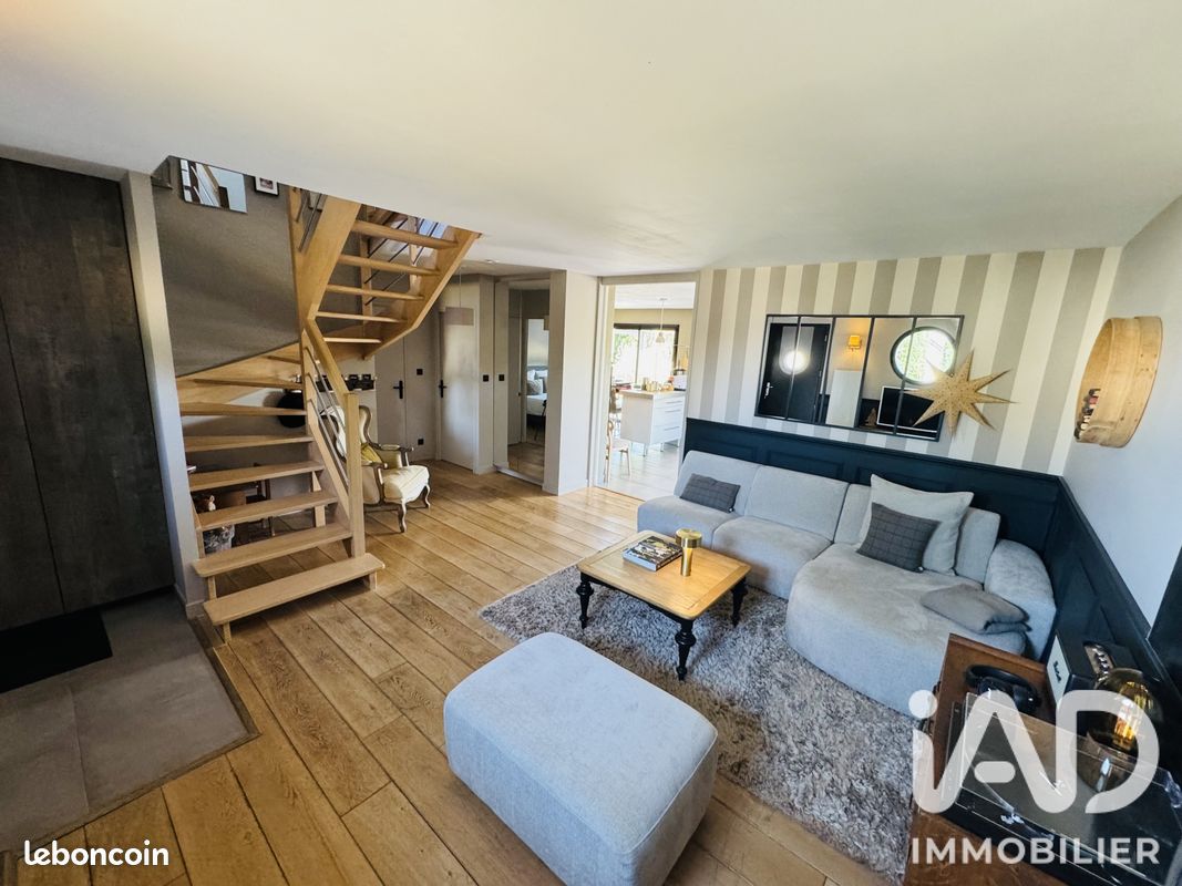 Maison 10 pièces 147 m² · à Chalonnes-sur-Loire · 147 m² · 369 000 €