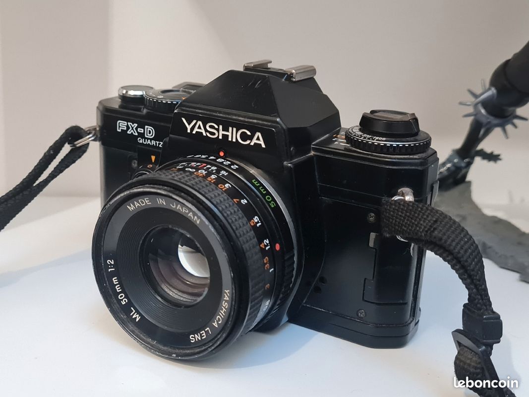 Yashica FX D Quartz--reflex argentique-- objectif YASHICA ML 50mm 1.9 (image 1)