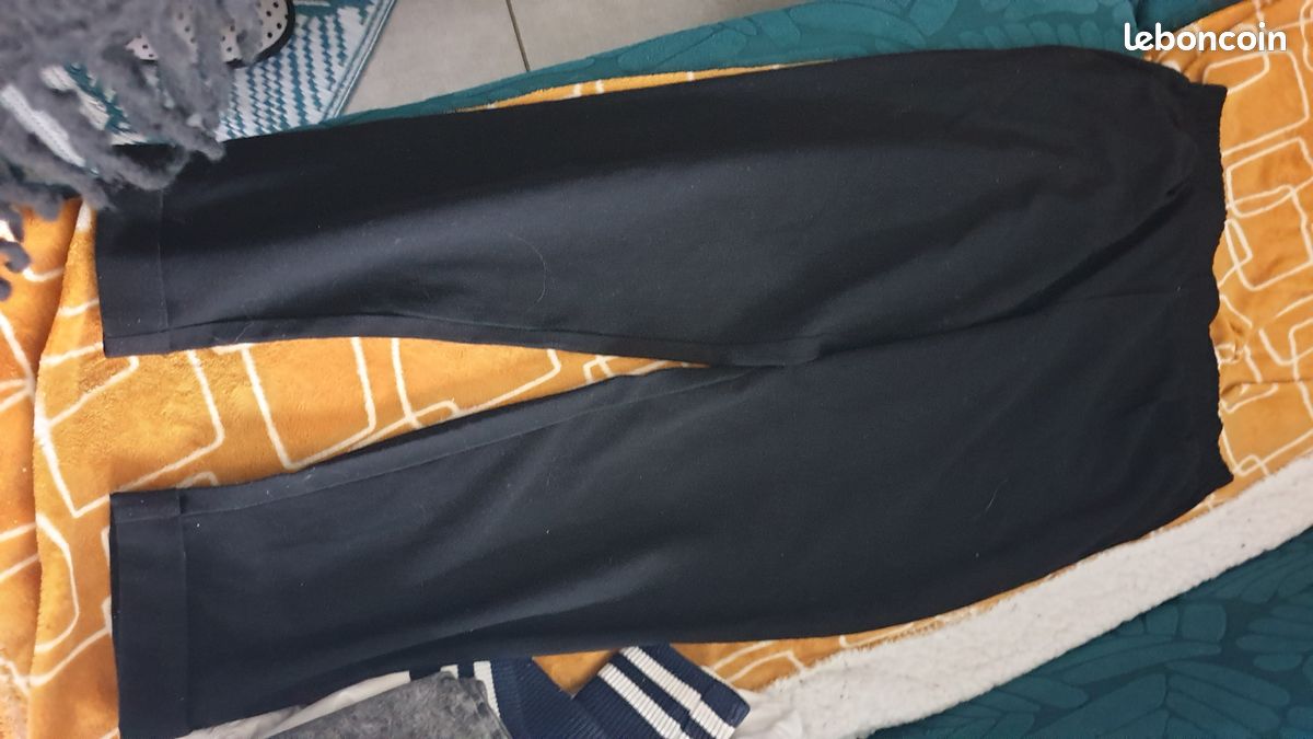 Lot ou pas vêtements fille 14 ans, xs,s,m (image 12)