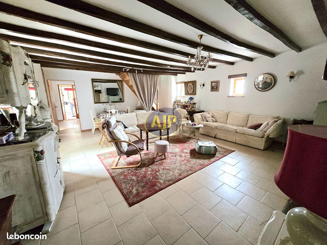 Maison 6 pièces 170 m² · à Massérac · 170 m² · 245 400 €