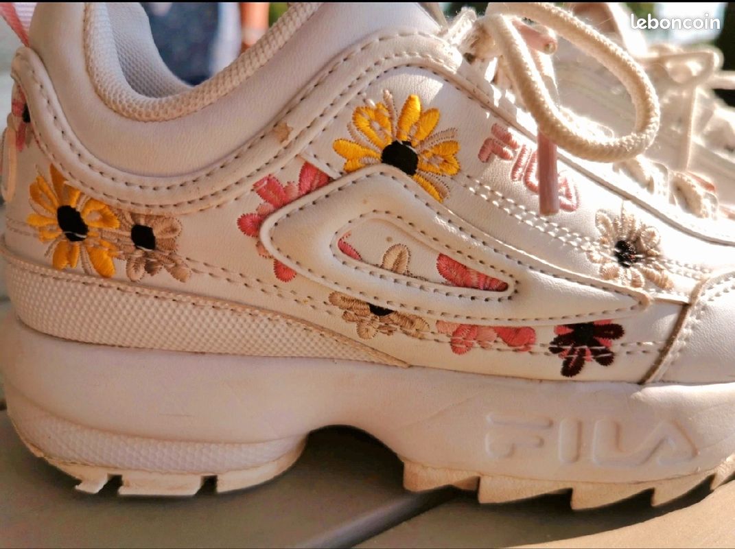 Chaussures Fila Basket Fleur Sneakers Basket Fila A Fleur Fila