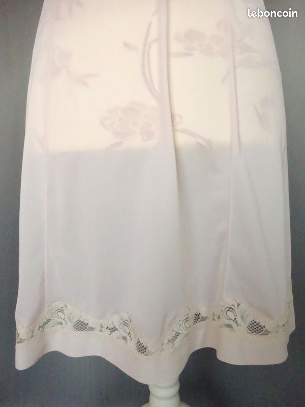 Combinaison Ou Fond De Robe Vintage Dentelle Blanche, Taille 62/64, Occasion