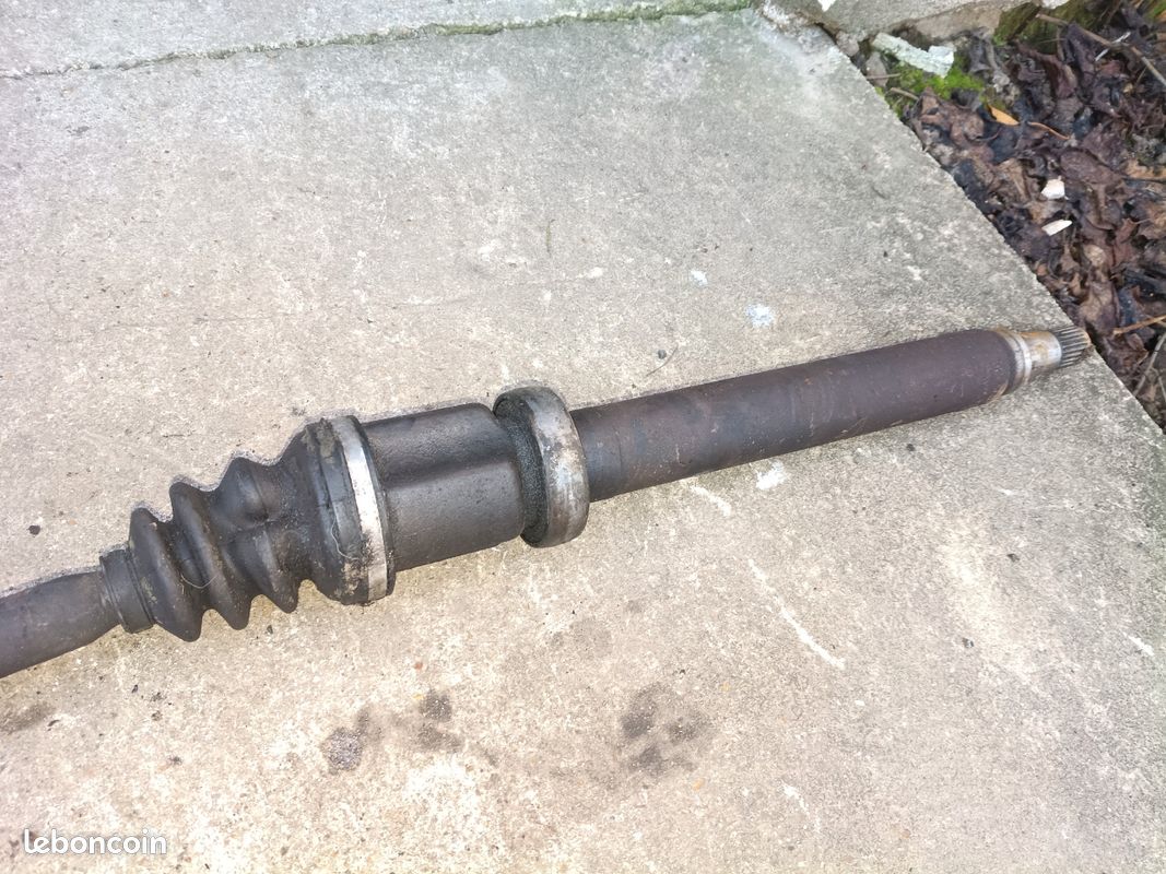 Cardan côté passager droit Ford fiesta 5 1.4 TDCI - Équipement auto