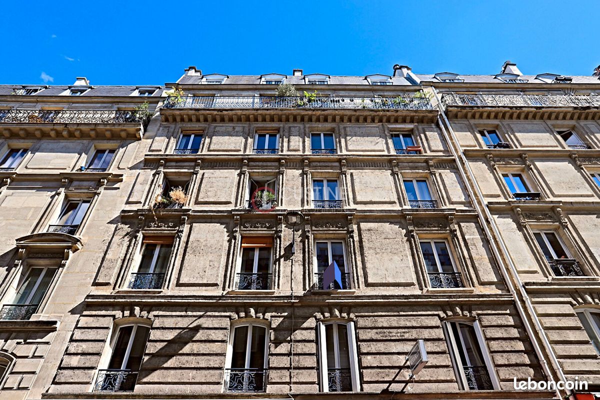 Appartement 2 pièces 38 m² · à Paris · 38 m² · 329 000 €