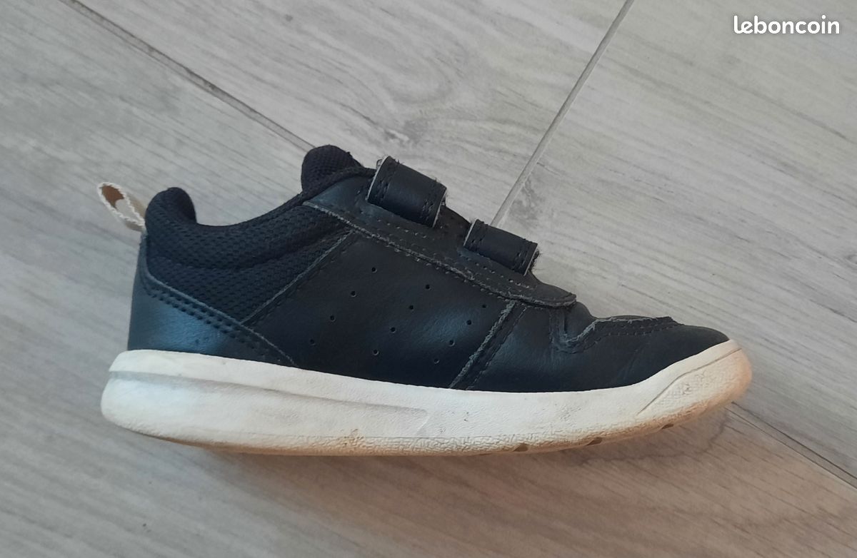 Baskets Adidas Tensaur I en
bon état - Pointure 25 (image 3)