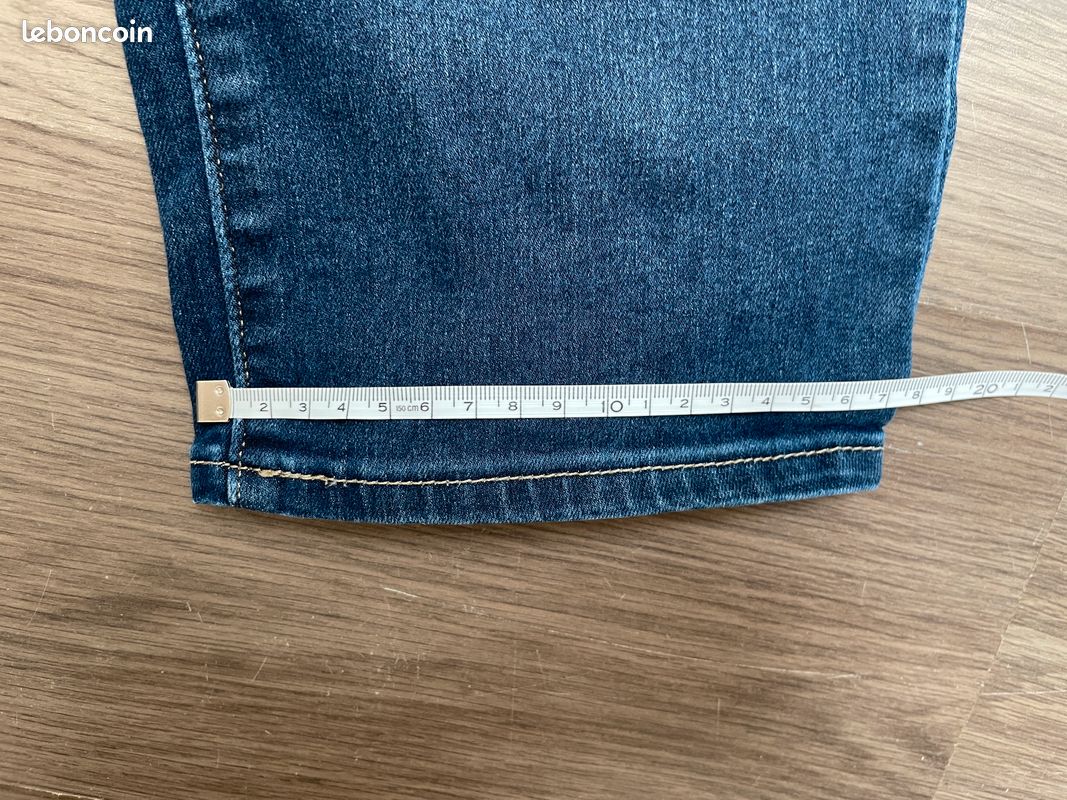 Levi's Mid Rise Skinny bermuda en jean bleu Femme W32 L25 (image 14)
