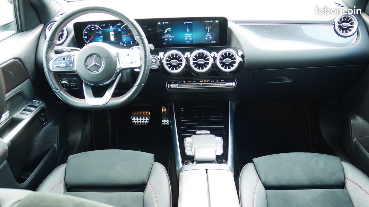 Mercedes GLA 200 D 150CH AMG LINE 8G-DCT (image 3)
