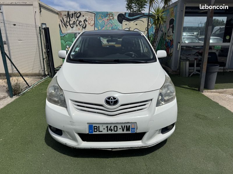 Toyota VERSO 126 D-4D FAP SKYVIEW CONNECT 5 PLACES (image 2)