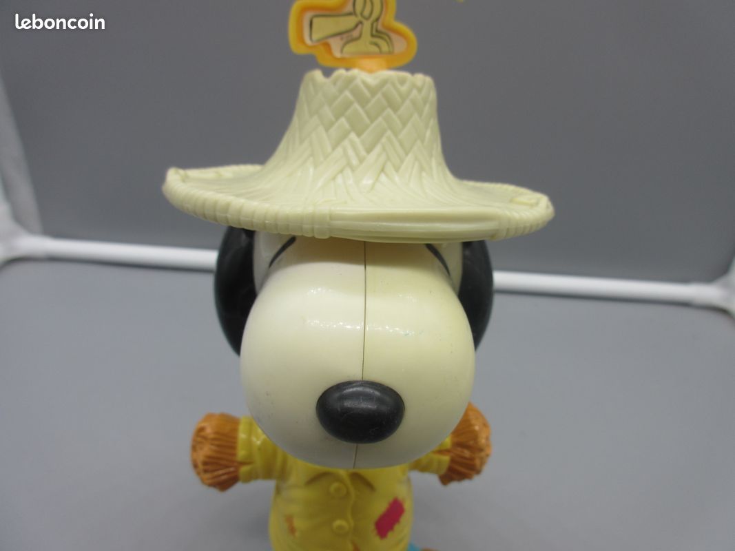 Grande figurine vintage de 2000 Snoopy en épouvantail (image 2)