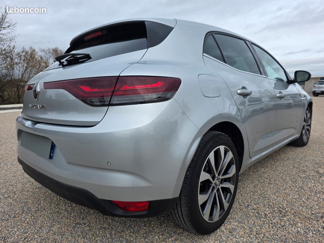 💎 renault megane iv 1.5 blue dci 115 edc bva 7 TECHNO💎1ere main - BOITE AUTOMATIQUE - entretien constructeur (image 3)