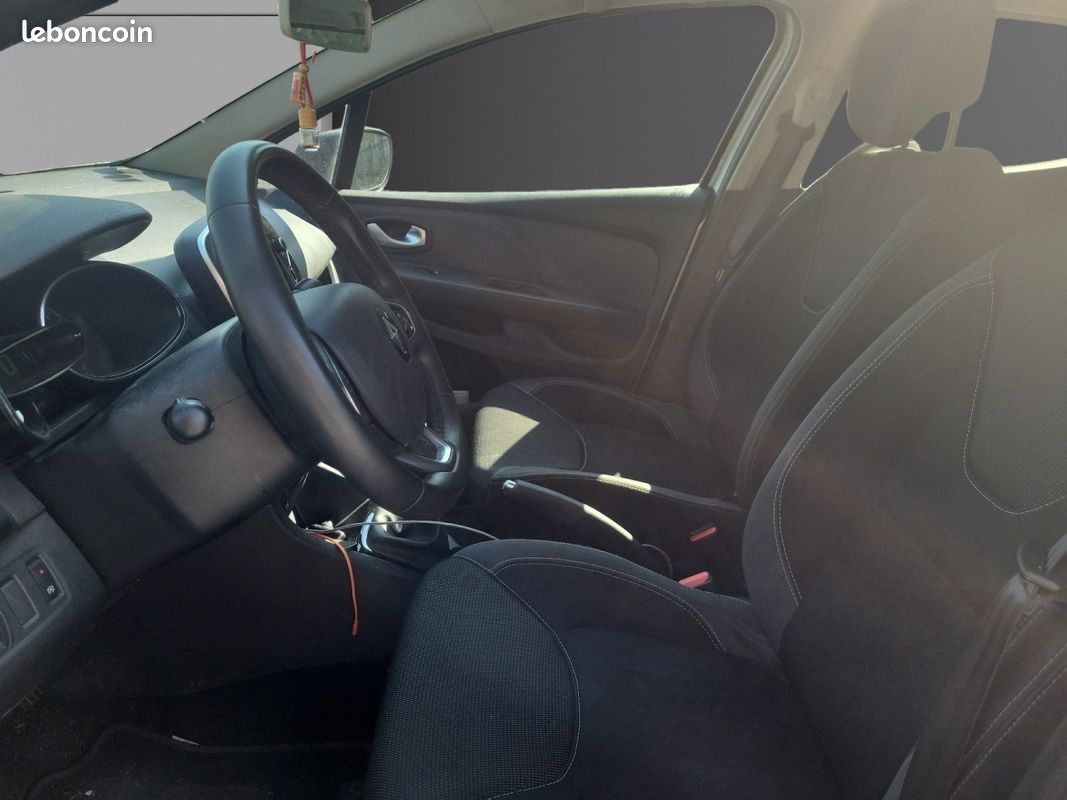 RENAULT CLIO IV 1.5 dCi 90 Energy 82g Zen - Climatisation - GPS - Régulateur - Limiteur de vitesse (image 4)