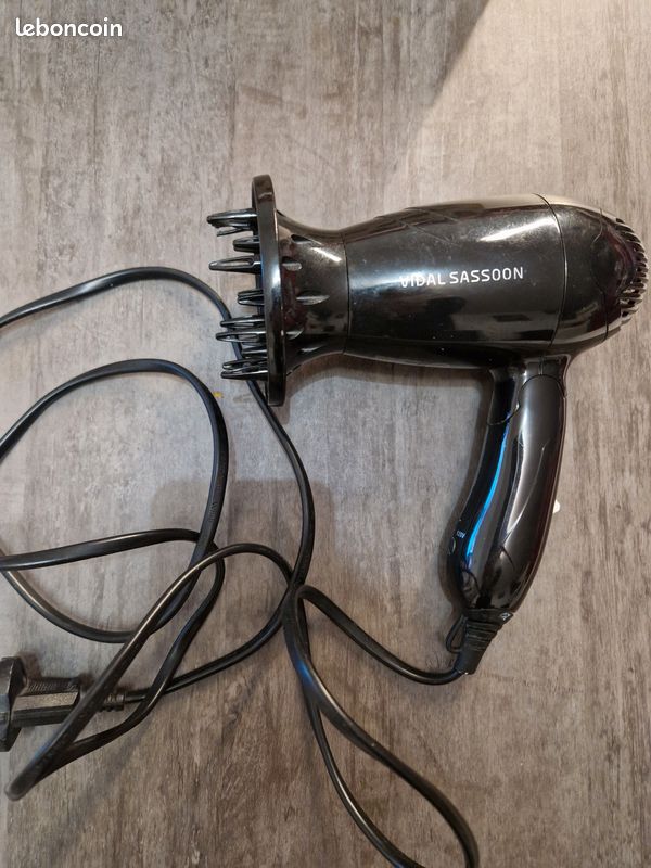 Sèche cheveux pliable de voyage Vidal Sassoon (image 1)