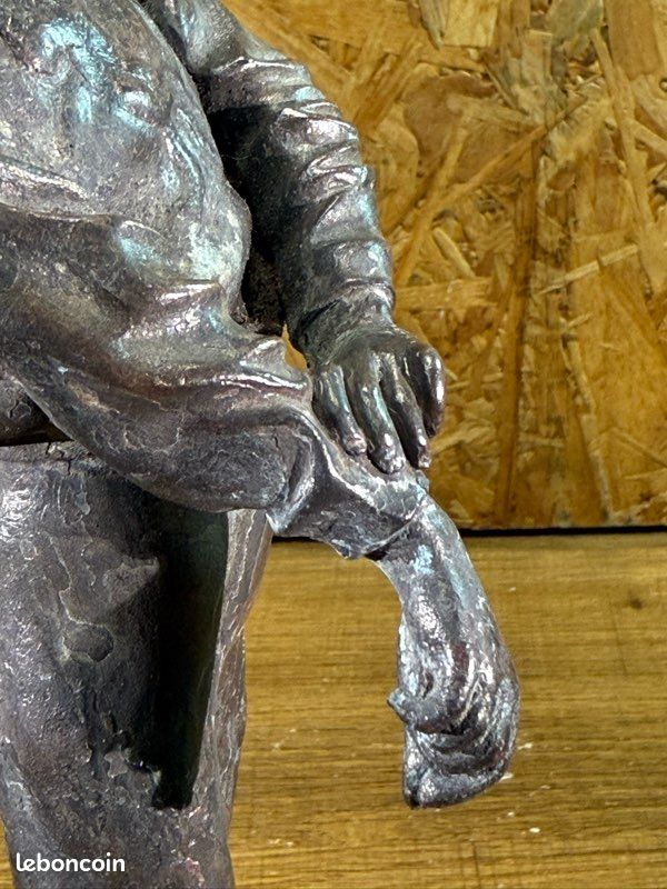 Sculpture ancienne en bronze – Alfred Barye (1839-1882) – Personnage Renaissance souriant (image 12)