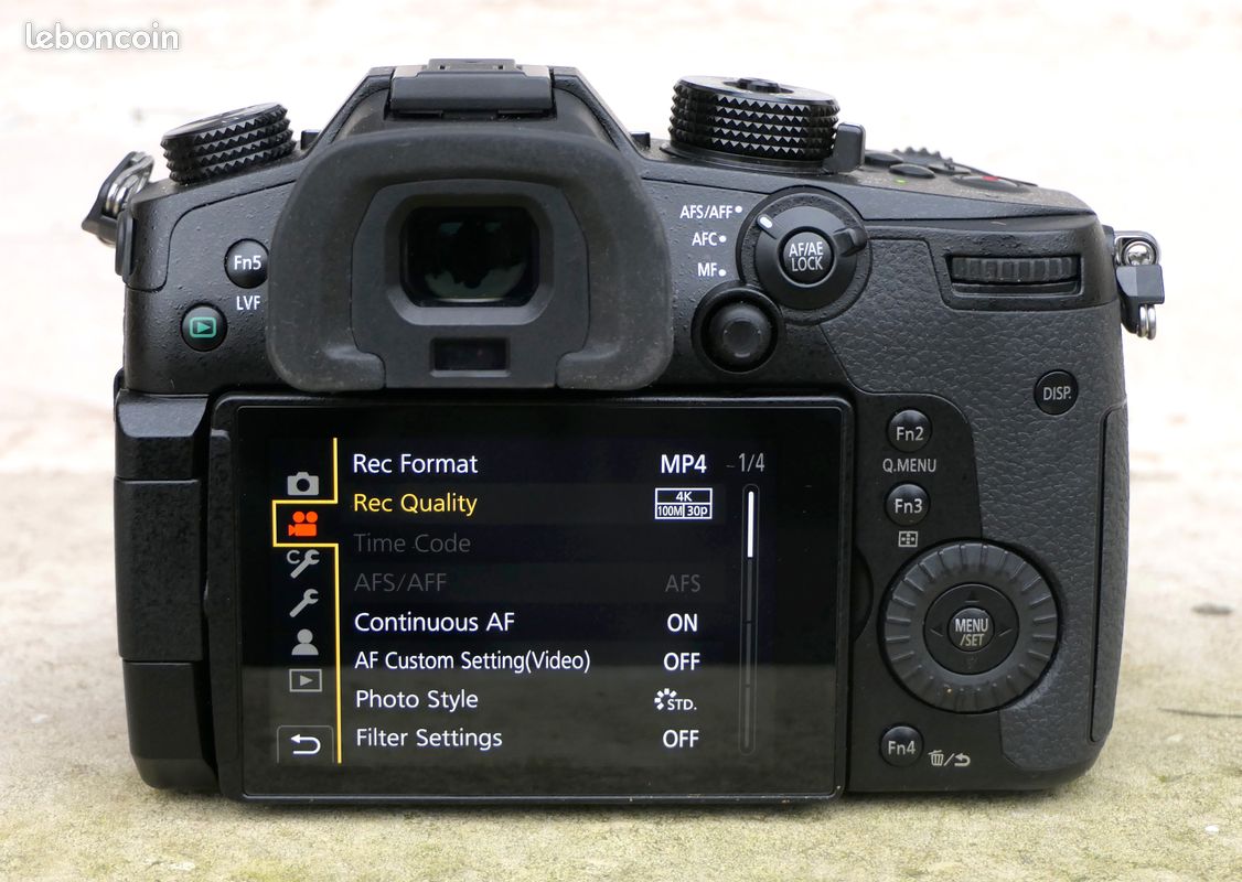 Panasonic GH5 boitier nu dans sa boîte d'origine, comme neuf (image 4)