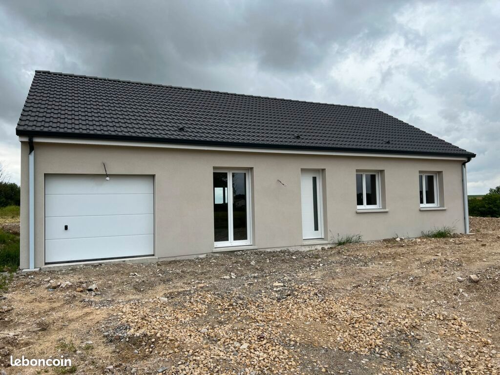 Location maison plein pied 3 chambres · à Yvetot · 1 175 €/mois