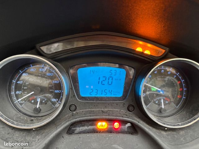 Piaggio mp3 300 abs asr (image 3)