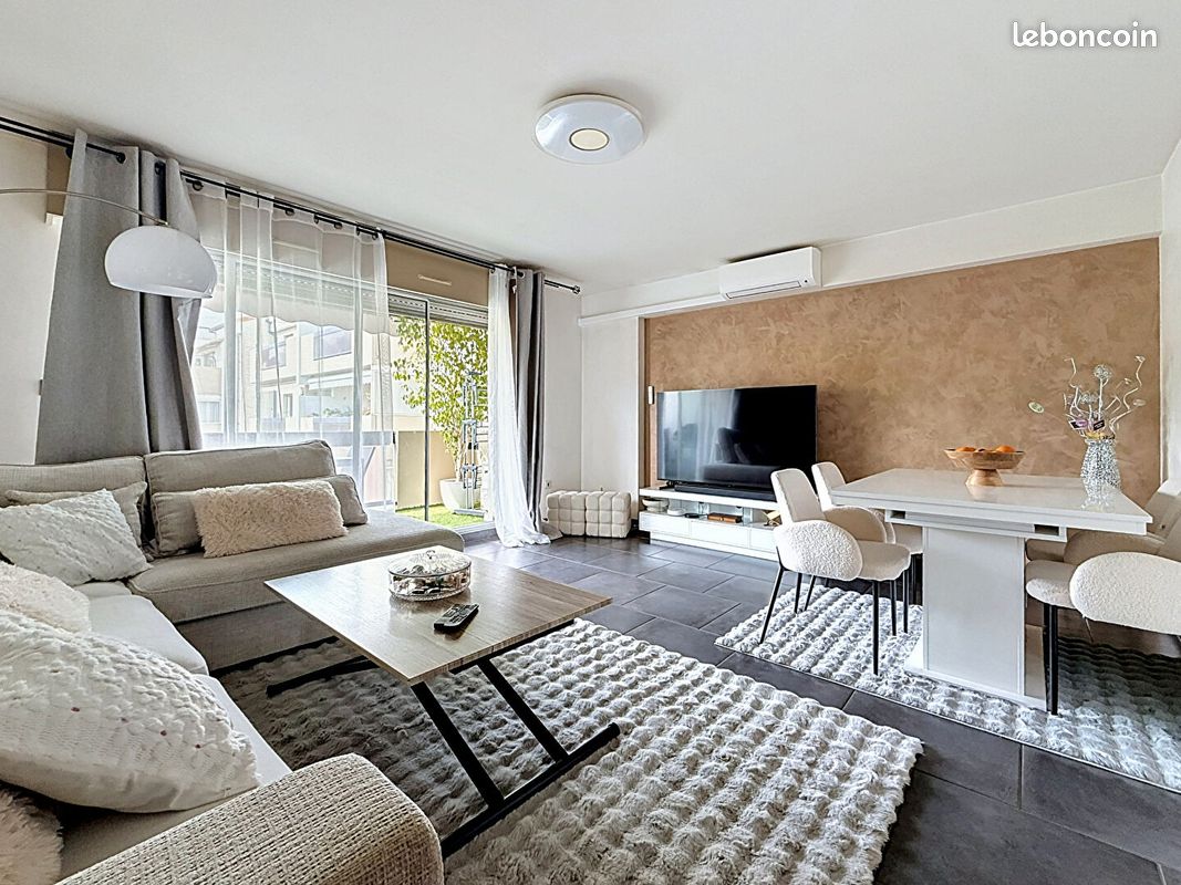 Appartement 4 pièces 73 m² · à Marseille · 73 m² · 240 000 €