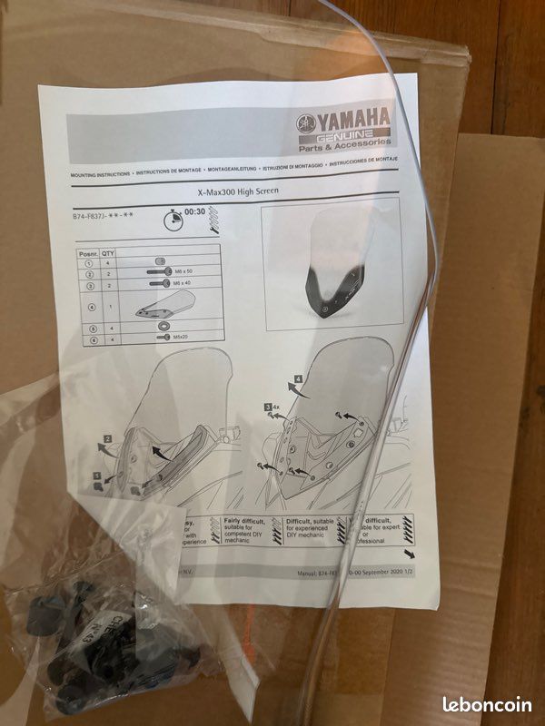 Bulle haute Yamaha XMAX 125 / 300 / 400 – Origine OEM – Réf. B74-F837J-01-00 – Neuve (image 2)