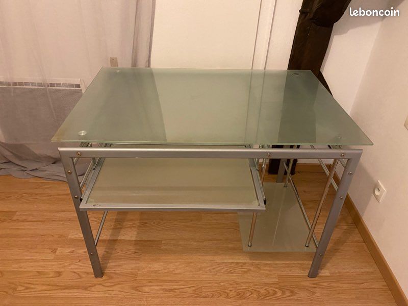 Bureau en verre (image 1)