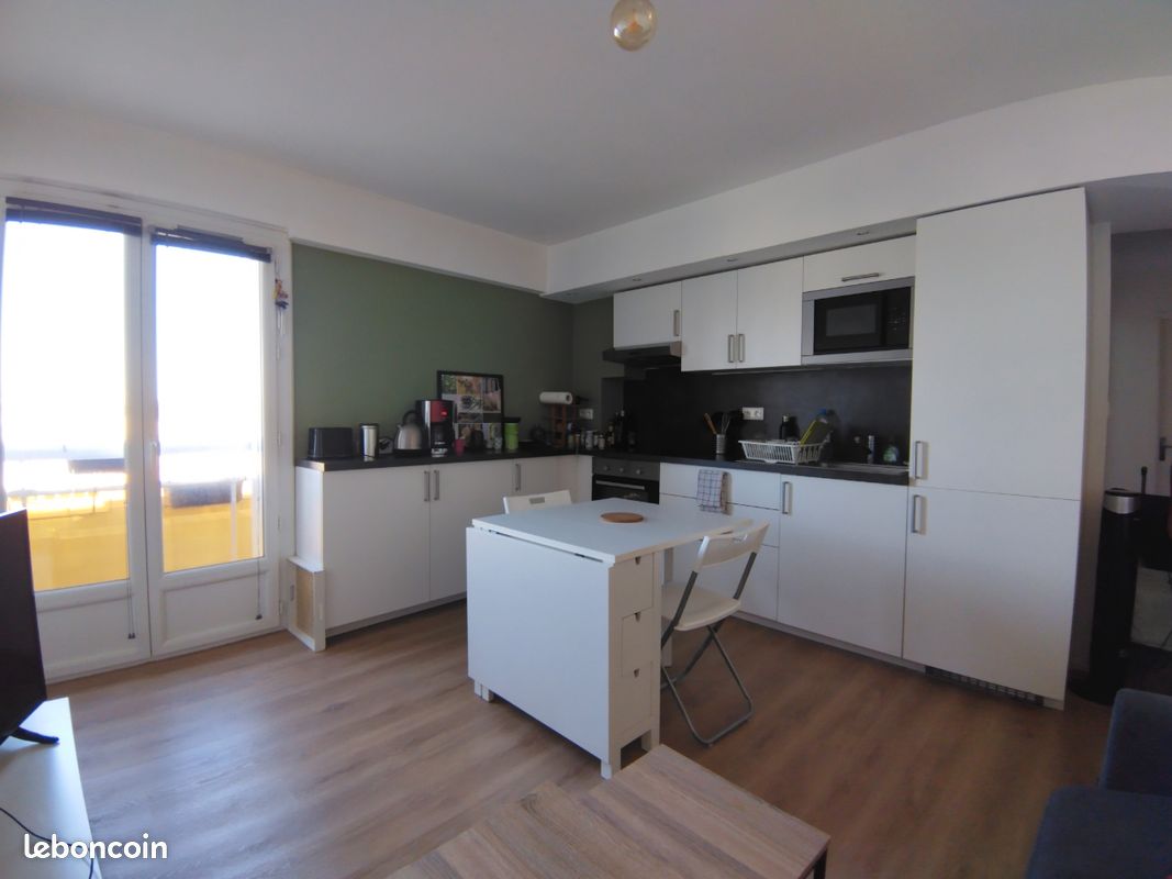 Appartement 2 pièces 33 m² · à Aix-en-Provence · 33 m² · 830 €