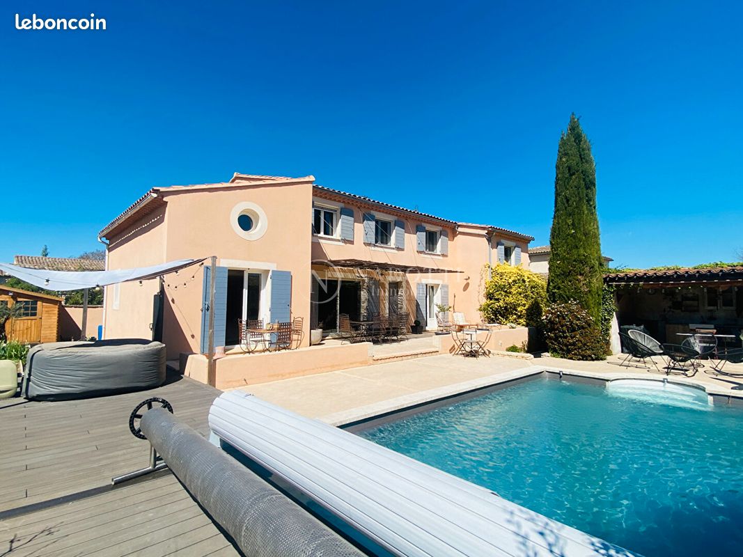 Maison 6 pièces 185 m² · à Cheval-Blanc · 185 m² · 649 000 €