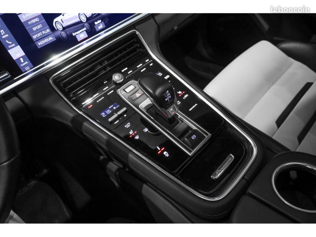 Porsche Panamera 4S E-Hybrid Sport Turismo 570 CH / APPLE CAR PLAY RÉGULATEUR ADAPTATIF CAMÉRA CH... (image 11)