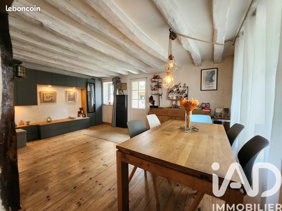 Maison 5 pièces 115 m² · à Janvry · 115 m² · 359 000 €