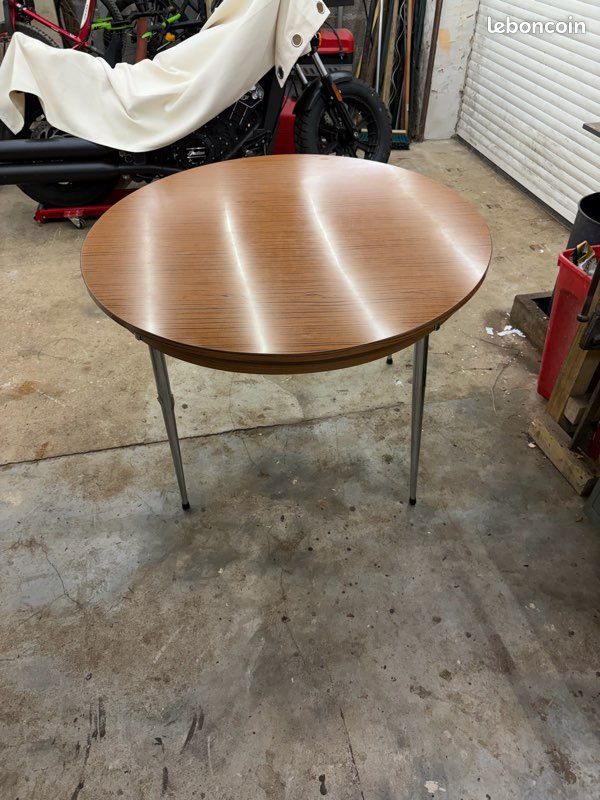 Table ronde Formica (image 3)
