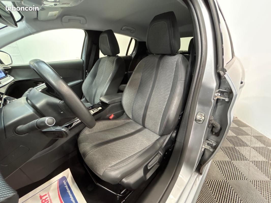 Peugeot 208 ALLURE PURETECH 100 S&S BVM6 (image 9)