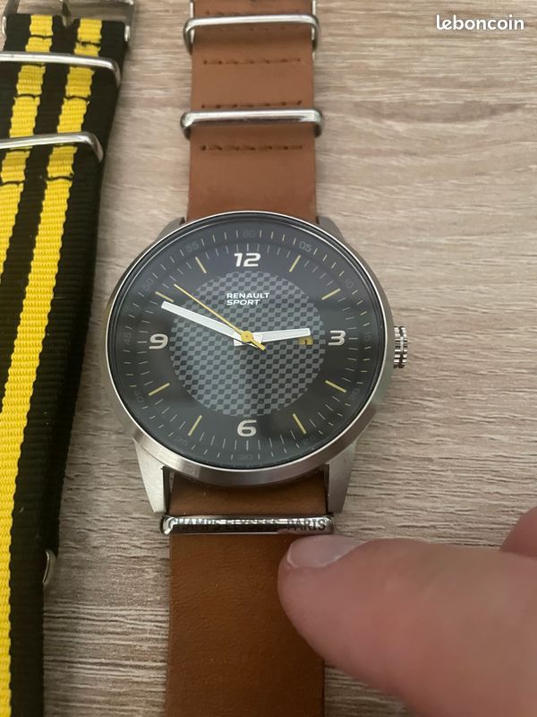 Montre Renault sport « champs Élysées » état quasi neuf (image 2)